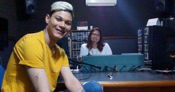 Santo de Casa recebe o cantor Dhean para falar do lançamento de seu primeiro EP DHEAN