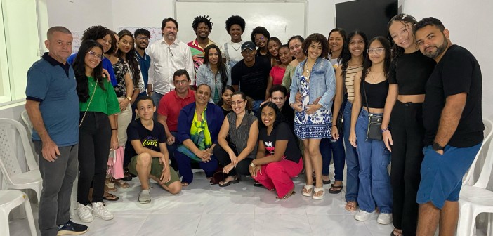 Professores, alunos e pais de alunos no início das atividades 2025